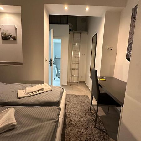 Estelada Boarding Houses - Bogenhausen München Eksteriør billede